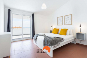#171 Páteo 2 Flat by Home Holidays